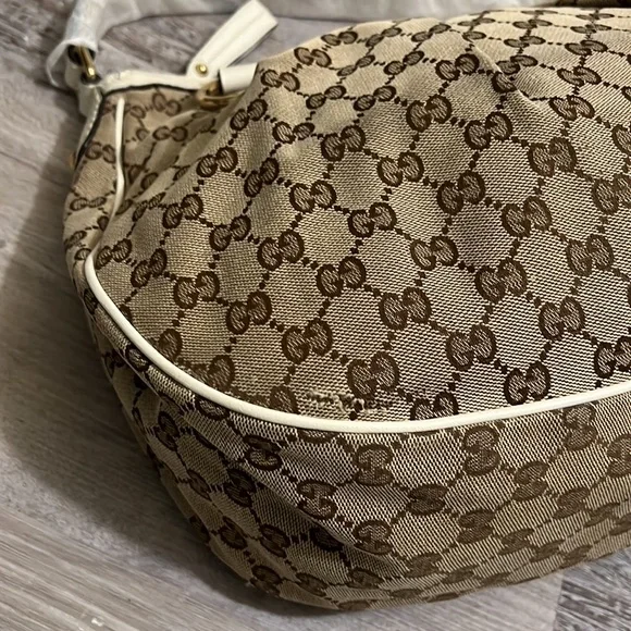 Gucci hobo shoulder bag